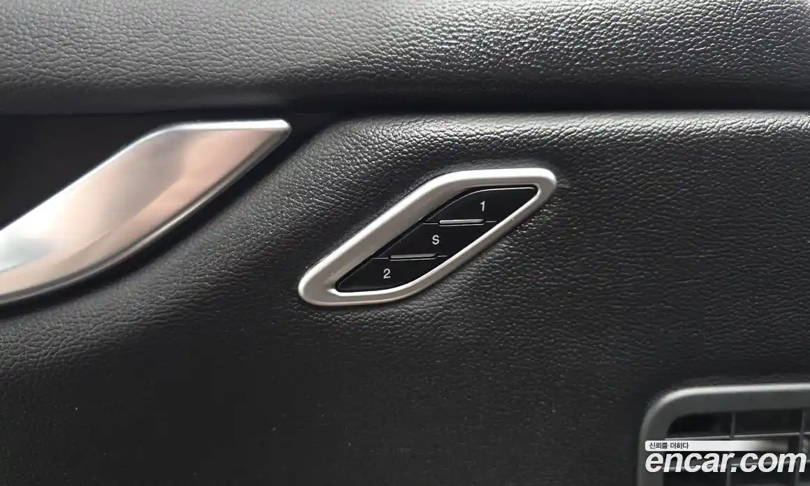 Maserati Ghibli 2017 3.0 автомат (гидро), фото 23 Maserati Ghibli 2017 3.0 автомат (гидро), фото 23