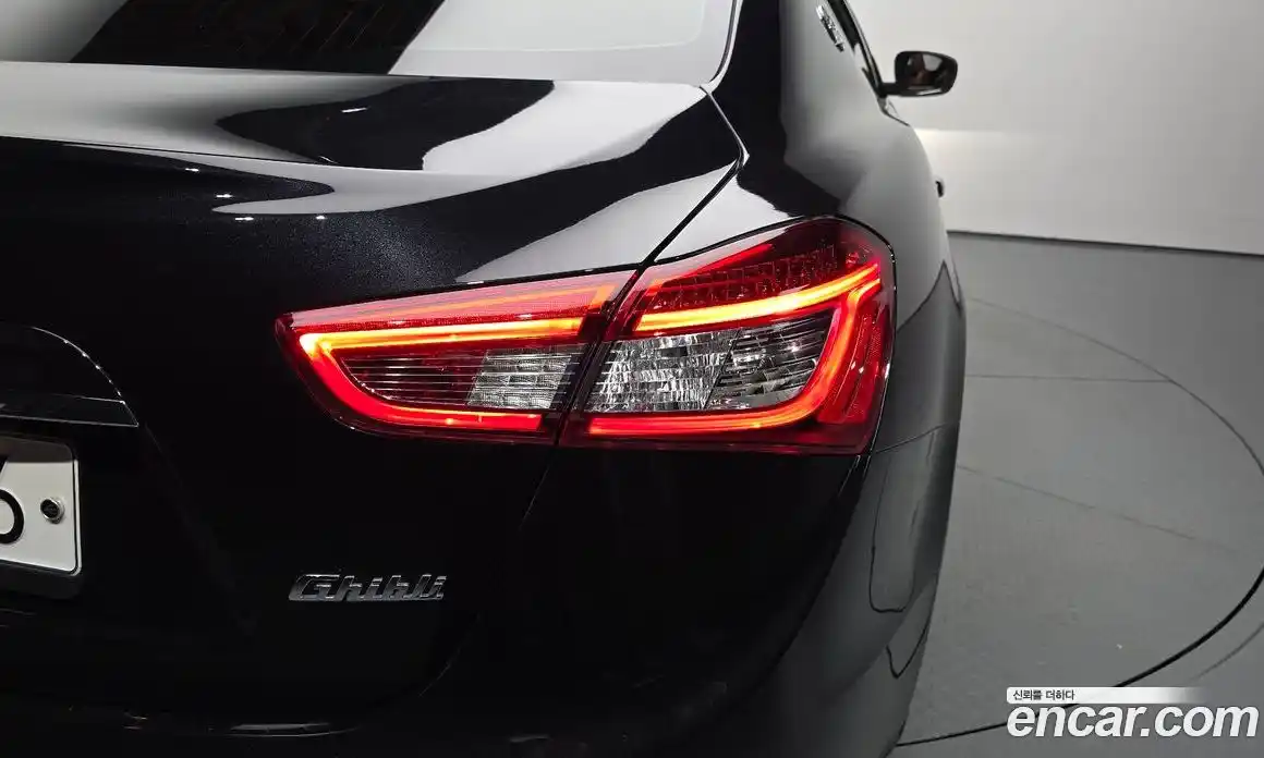 Maserati Ghibli 2017 3.0 автомат (гидро), фото 8 Maserati Ghibli 2017 3.0 автомат (гидро), фото 8