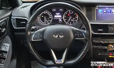 Infiniti Q30 2017 2.0 автомат (гидро), миниатюра 12