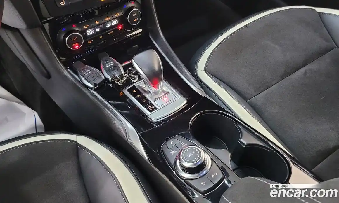 Infiniti Q30 2017 2.0 автомат (гидро), фото 13 Infiniti Q30 2017 2.0 автомат (гидро), фото 13