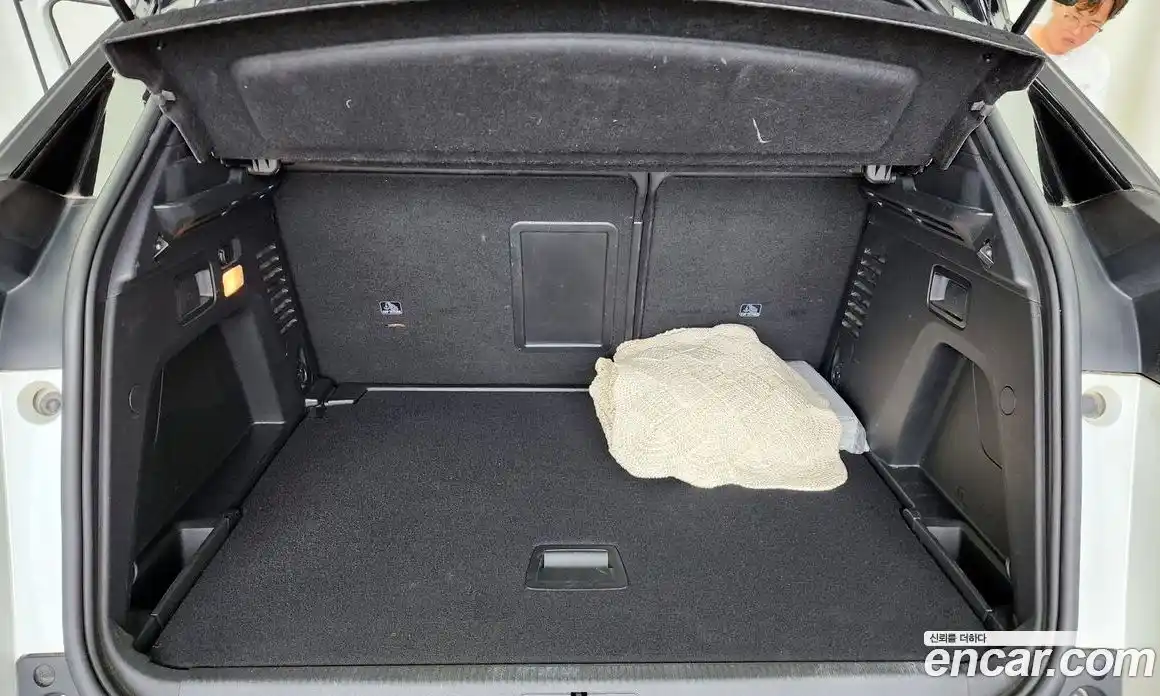 Peugeot 3008 2022 1.2 автомат (гидро), фото 26