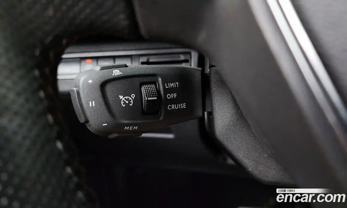 Peugeot 3008 2022 1.2 автомат (гидро), фото 27