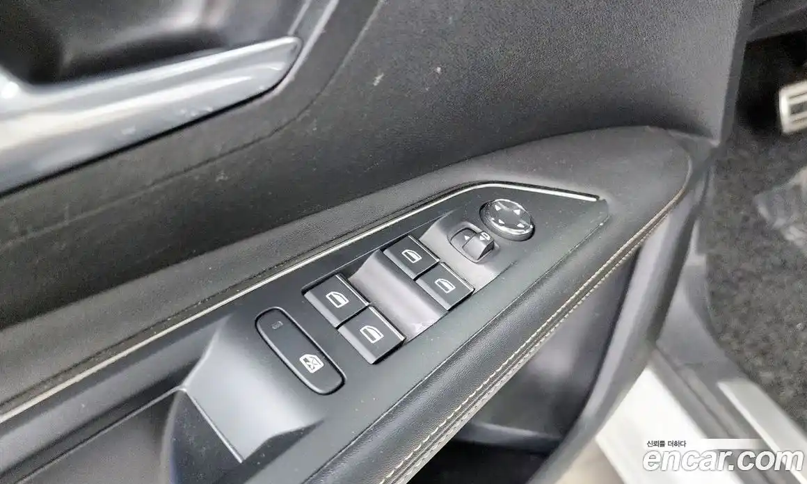 Peugeot 3008 2022 1.2 автомат (гидро), фото 29