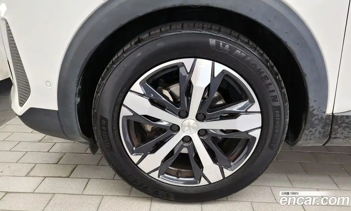 Peugeot 3008 2022 1.2 автомат (гидро), фото 5