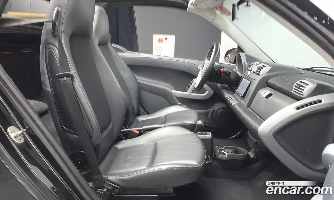 Smart Fortwo 2009 1.0 автомат (гидро), фото 11 Smart Fortwo 2009 1.0 автомат (гидро), фото 11