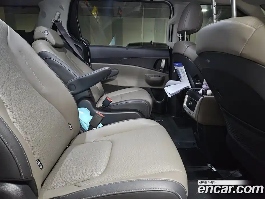 Kia Carnival 2024 1.6 автомат (гидро), фото 10