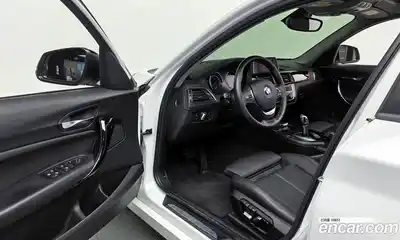 BMW 1 серия 2018 2.0 автомат (гидро), миниатюра 10