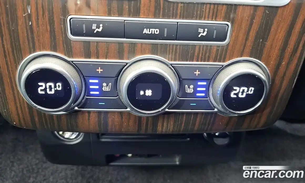 Land Rover Range Rover 2016 4.4 автомат (гидро), фото 18