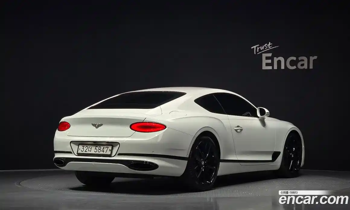 Bentley Continental 2019 6.0 автомат (гидро), фото 2 Bentley Continental 2019 6.0 автомат (гидро), фото 2