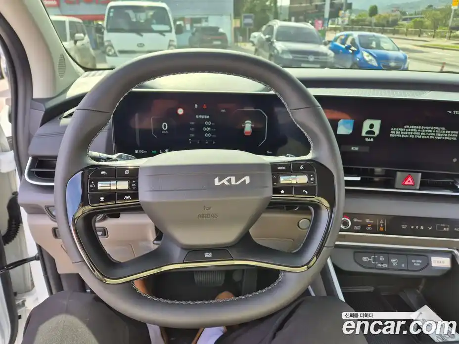 Kia Carnival 2025 1.6 автомат (гидро), фото 17