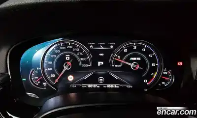 BMW M5 2018 4.4 автомат (гидро), миниатюра 8