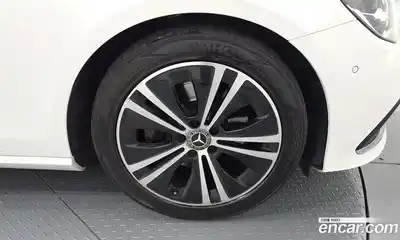 Mercedes-Benz E-Class 2021 2.0 автомат (гидро), миниатюра 5