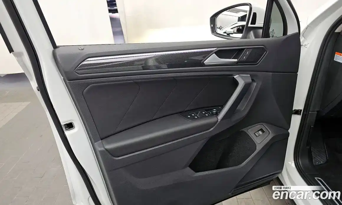 Volkswagen Tiguan 2024 2.0 автомат (гидро), фото 14