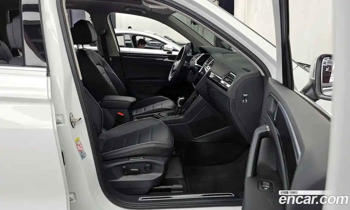 Volkswagen Tiguan 2024 2.0 автомат (гидро), фото 17