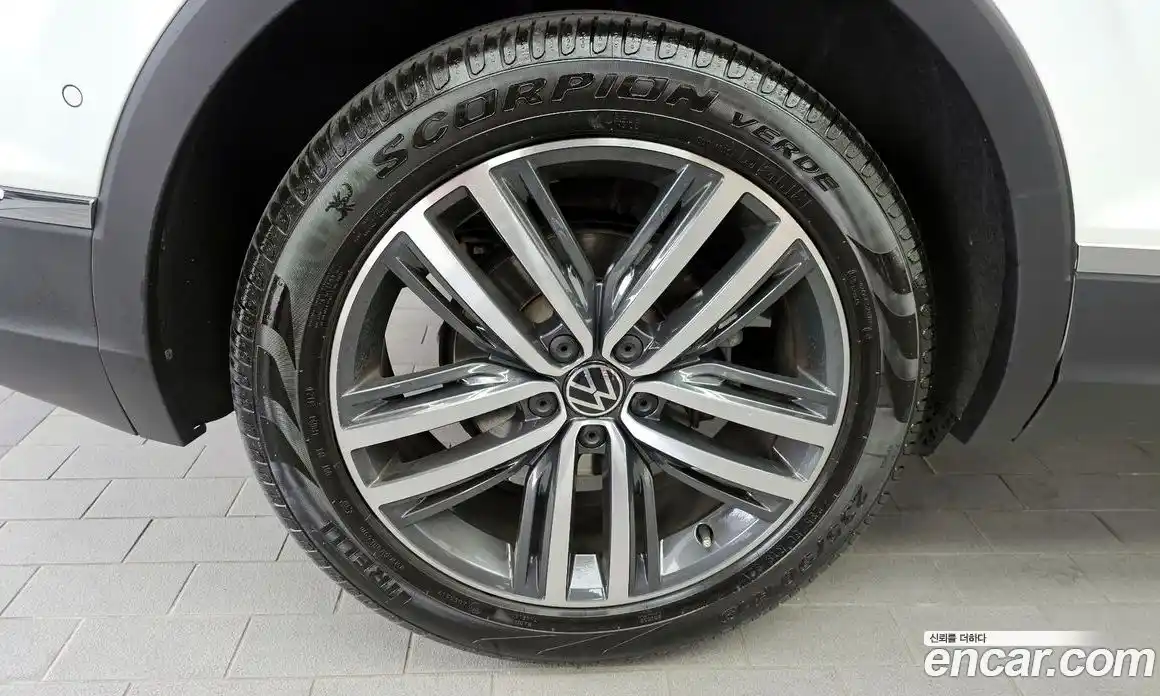 Volkswagen Tiguan 2024 2.0 автомат (гидро), фото 5