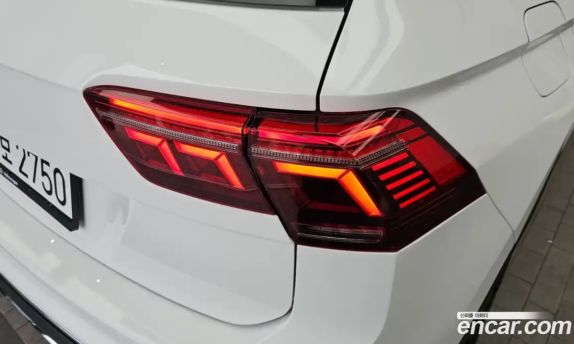 Volkswagen Tiguan 2024 2.0 автомат (гидро), фото 9