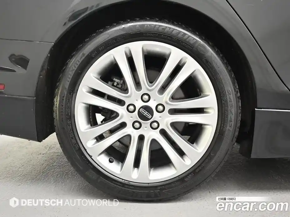 Lincoln MKZ 2014 2.0 автомат (гидро), фото 5 Lincoln MKZ 2014 2.0 автомат (гидро), фото 5