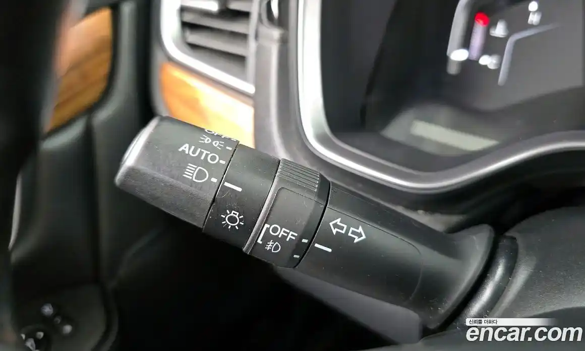 Honda CR-V 2019 1.5 автомат (гидро), фото 29