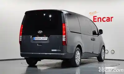 Hyundai Staria, 2025, 1 772 км