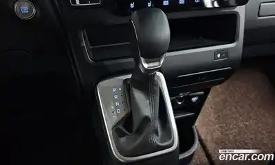 Hyundai Staria 2025 2.2 автомат (гидро), миниатюра 11