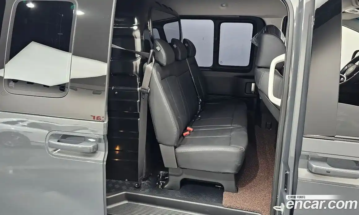 Hyundai Staria 2025 2.2 автомат (гидро), фото 16