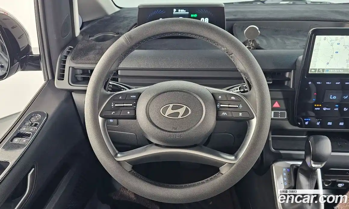 Hyundai Staria 2025 2.2 автомат (гидро), фото 19