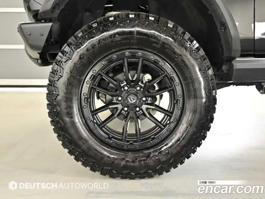 Ford Bronco 2023 2.7 автомат (гидро), фото 5