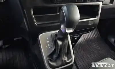 Hyundai Staria 2024 1.6 автомат (гидро), миниатюра 11