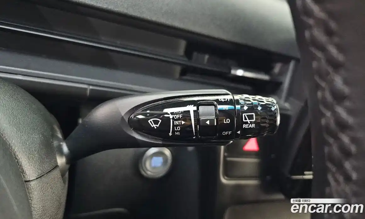 Hyundai Staria 2024 1.6 автомат (гидро), фото 25