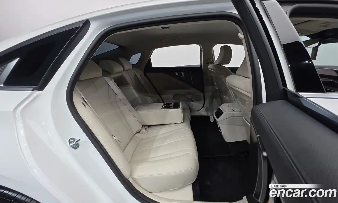 Kia K8 2025 2.5 автомат (гидро), фото 19