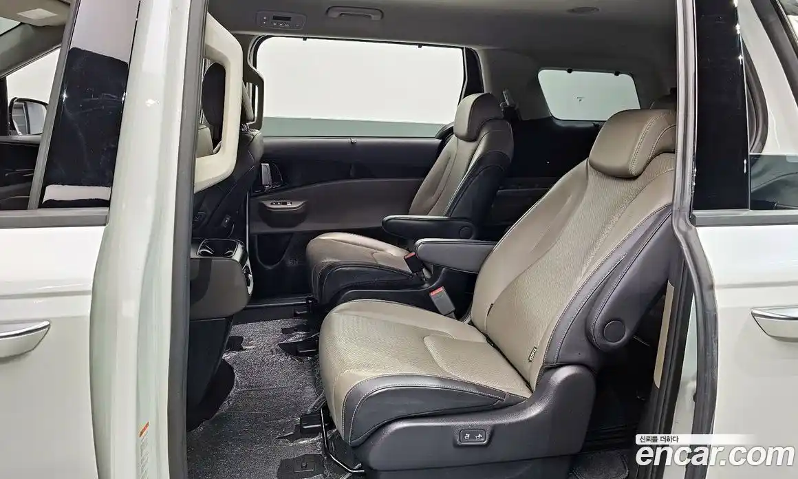 Kia Carnival 2024 2.2 автомат (гидро), фото 17