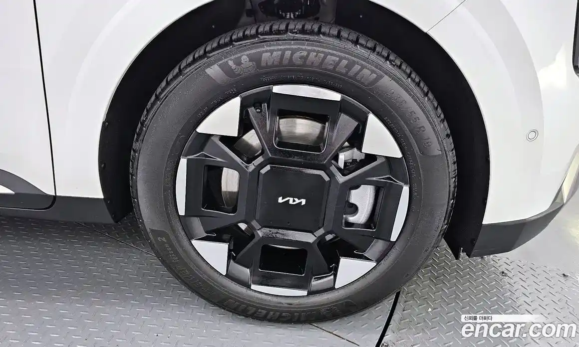 Kia Carnival 2024 2.2 автомат (гидро), фото 7