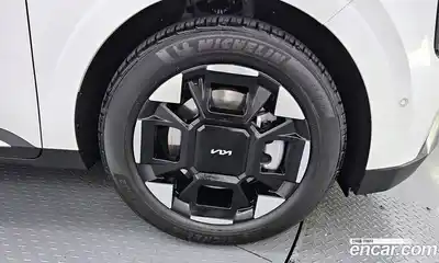 Kia Carnival 2024 2.2 автомат (гидро), миниатюра 7