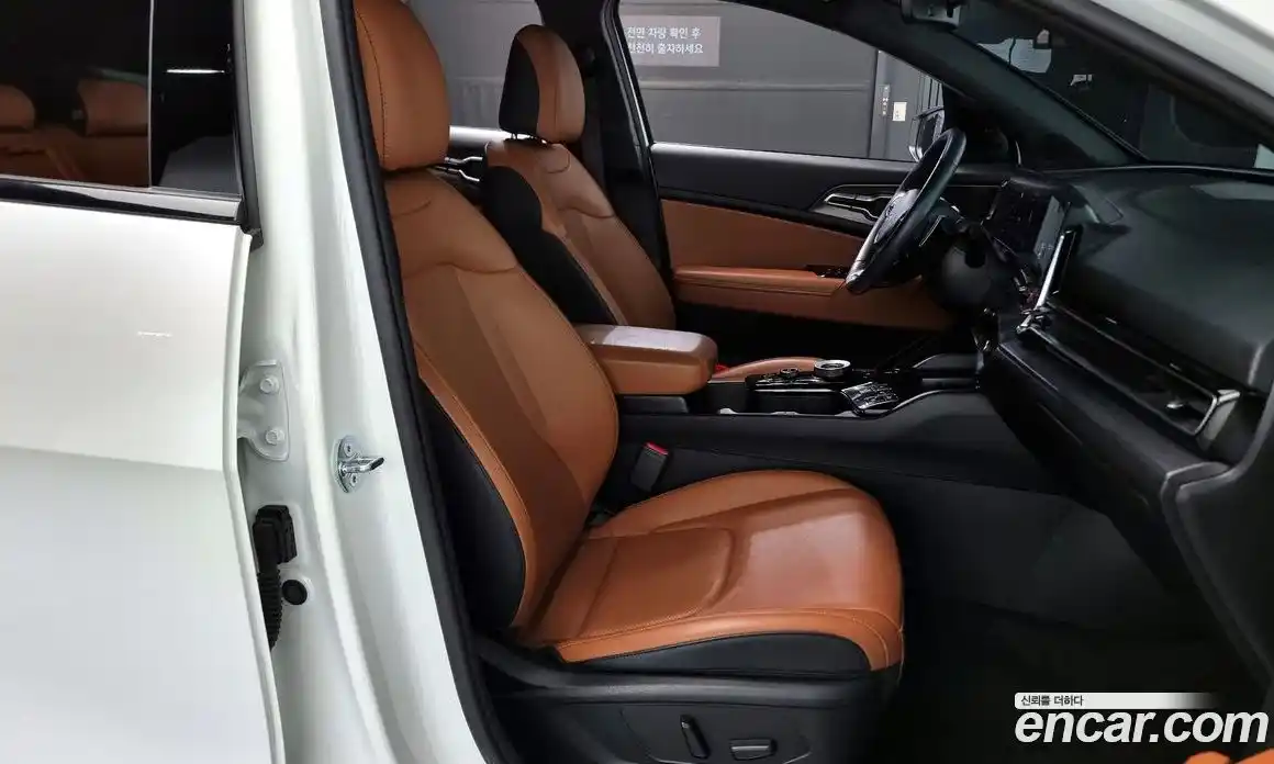 Kia Sportage 2023 1.6 автомат (гидро), фото 16