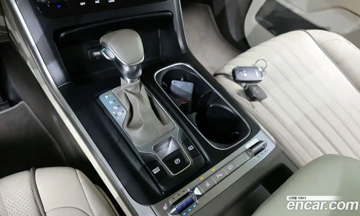 Kia Carnival 2023 3.5 автомат (гидро), фото 12