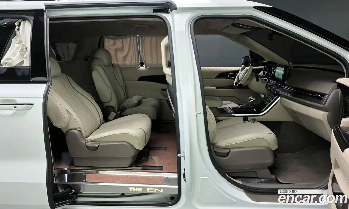 Kia Carnival 2023 3.5 автомат (гидро), фото 16