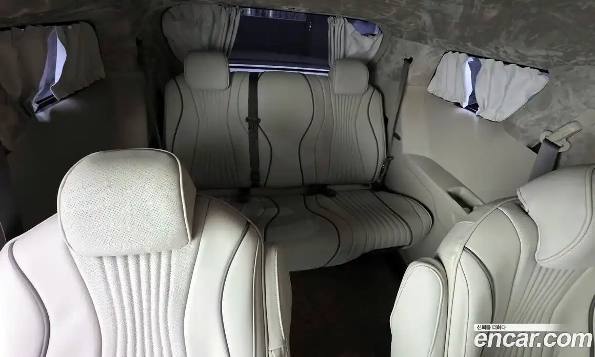 Kia Carnival 2023 3.5 автомат (гидро), фото 18