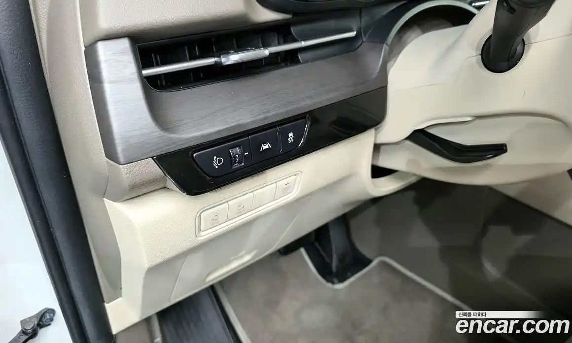 Kia Carnival 2023 3.5 автомат (гидро), фото 24
