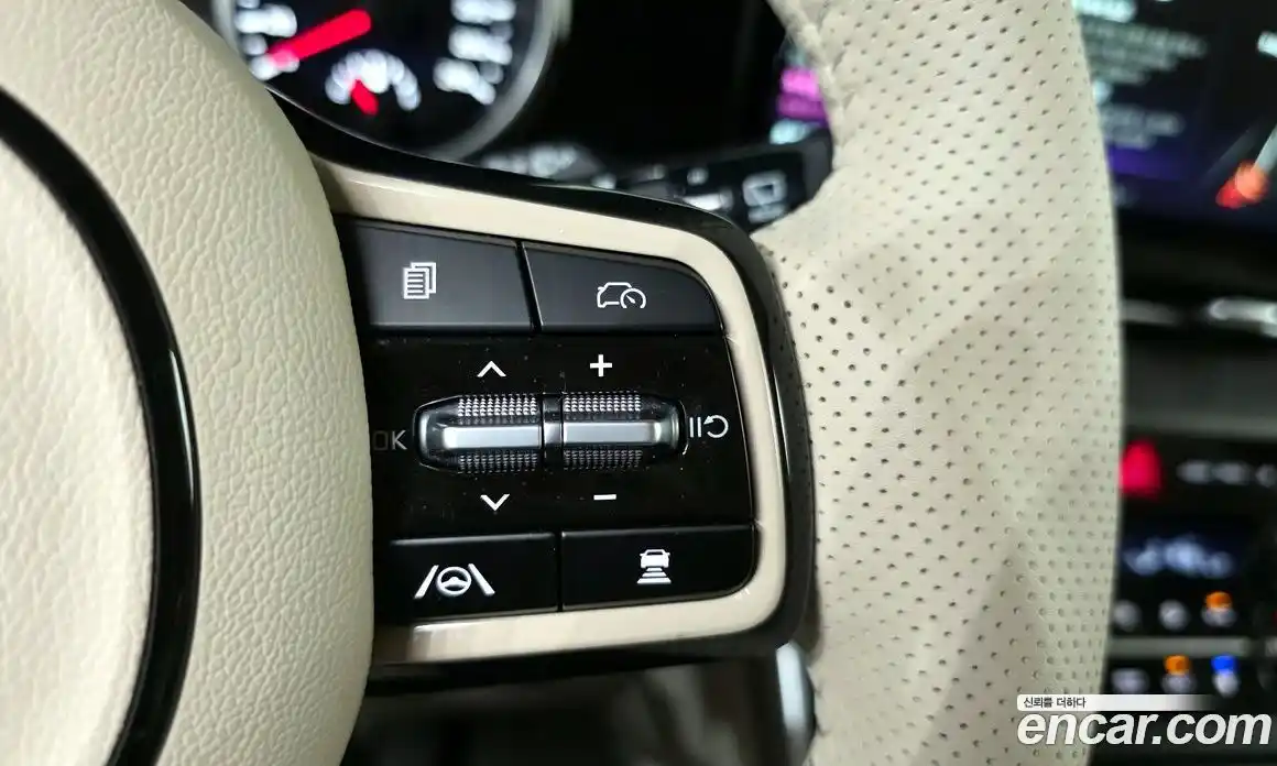 Kia Carnival 2023 3.5 автомат (гидро), фото 25