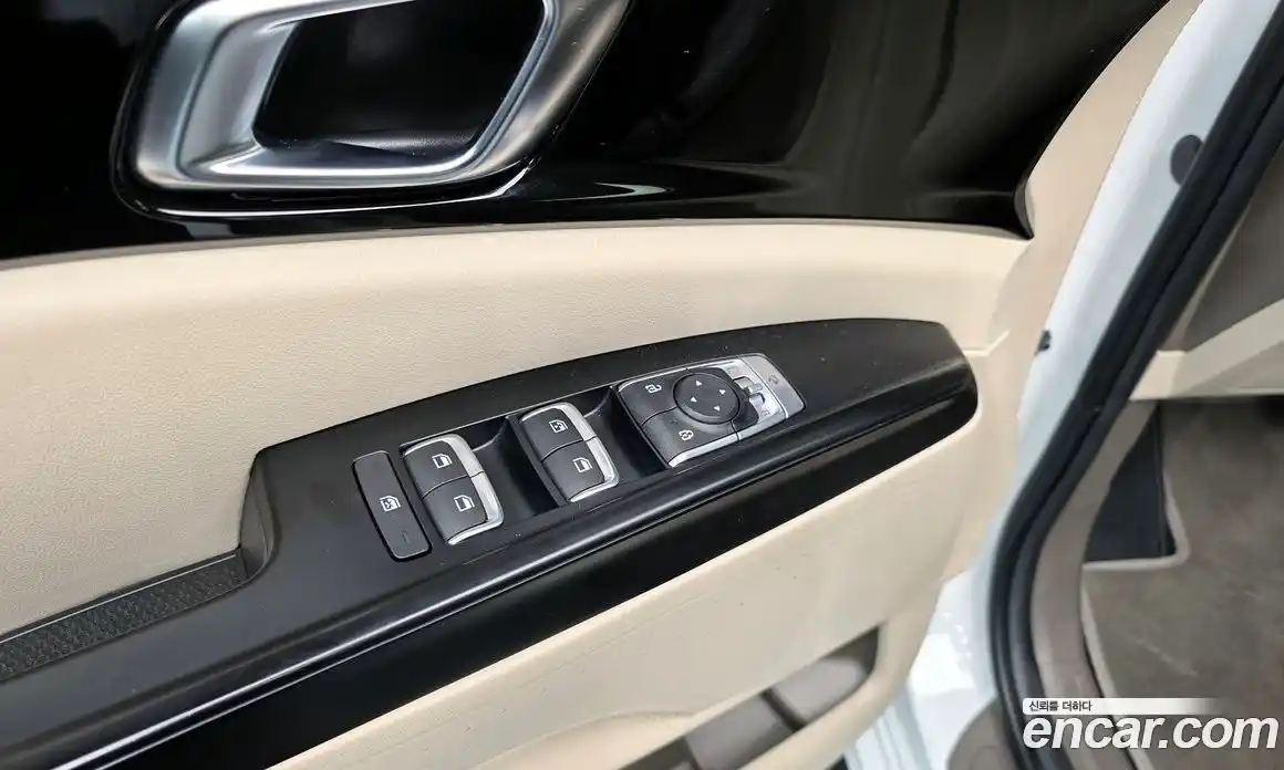Kia Carnival 2023 3.5 автомат (гидро), фото 28