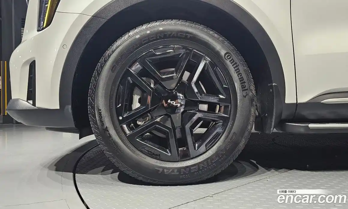 Kia Sorento 2023 1.6 автомат (гидро), фото 5
