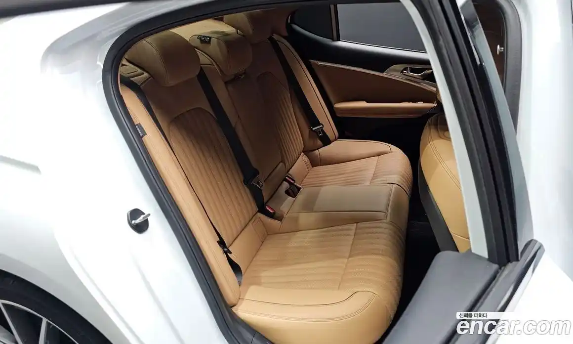 Genesis G70 2022 2.0 автомат (гидро), фото 27