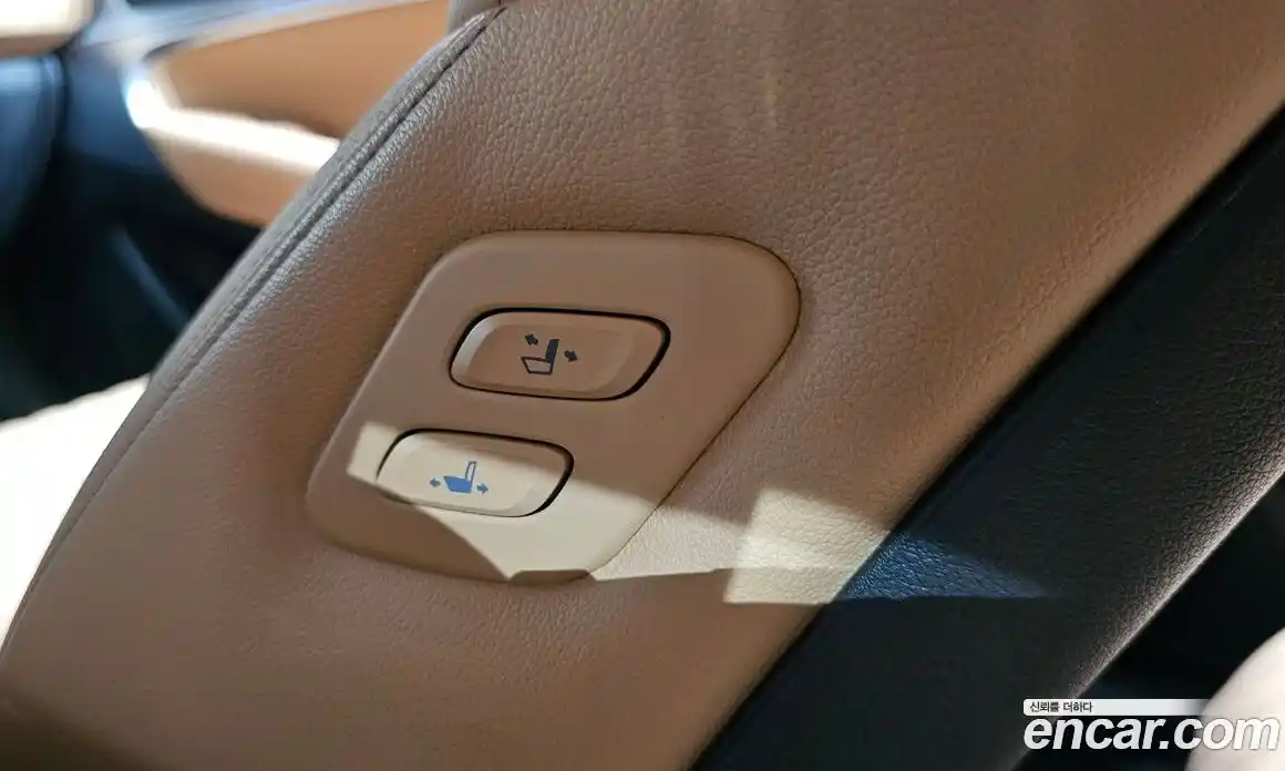 Genesis G70 2022 2.0 автомат (гидро), фото 30