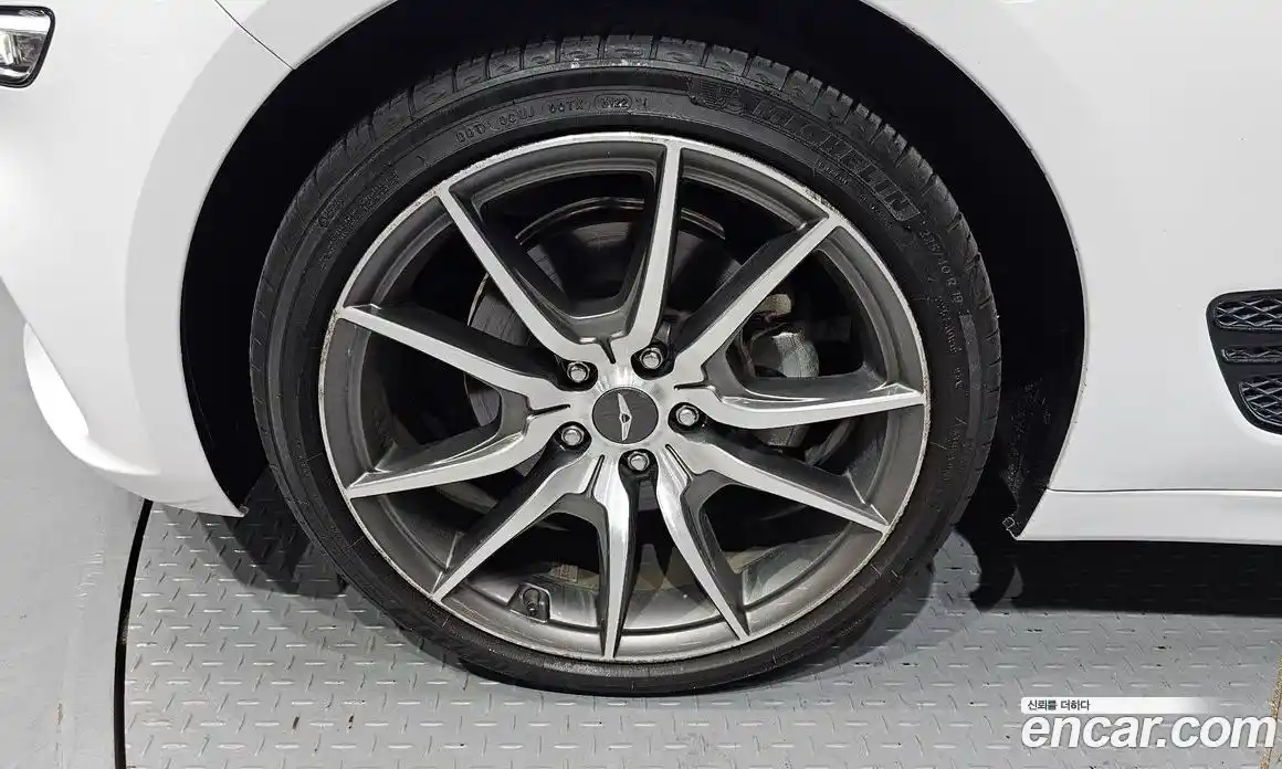 Genesis G70 2022 2.0 автомат (гидро), фото 5
