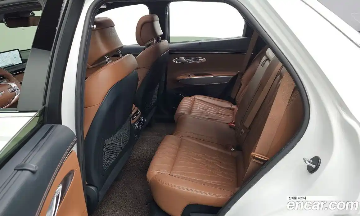 Genesis GV70 2022 2.5 автомат (гидро), фото 17