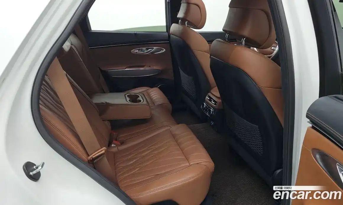 Genesis GV70 2022 2.5 автомат (гидро), фото 18