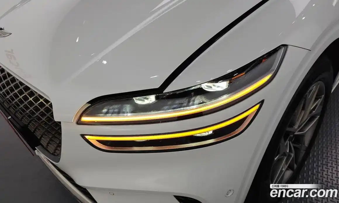 Genesis GV70 2022 2.5 автомат (гидро), фото 8