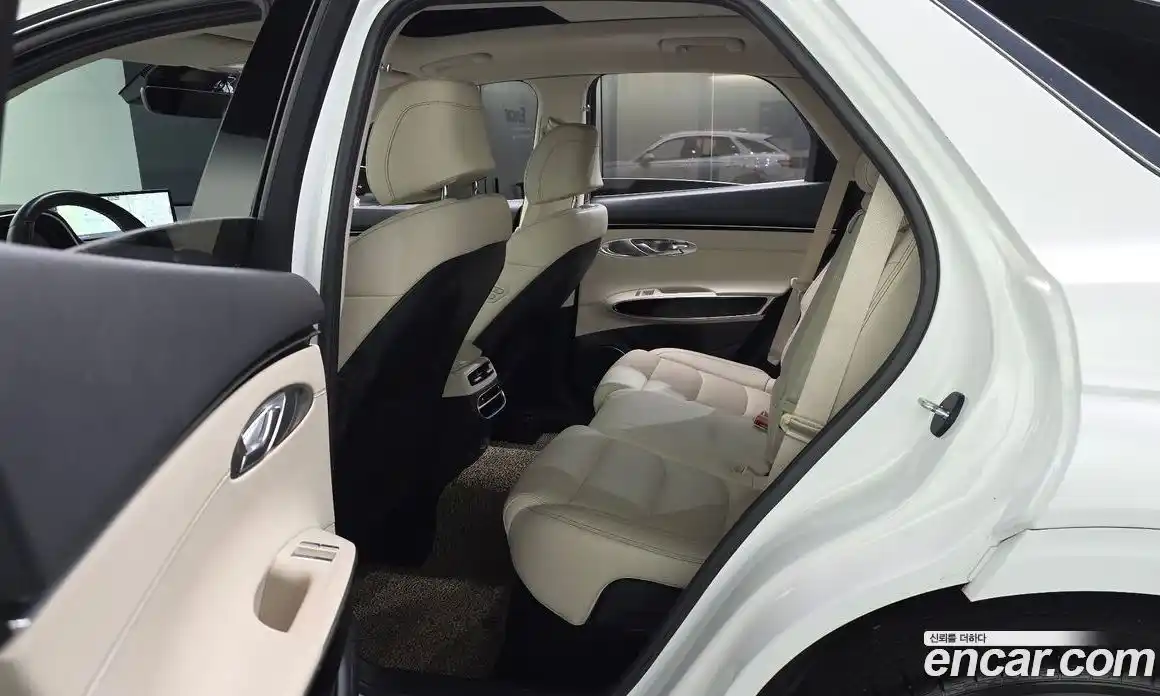 Genesis GV70 2021 2.5 автомат (гидро), фото 16