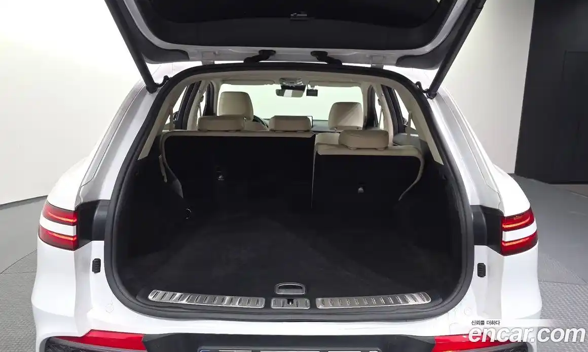 Genesis GV70 2021 2.5 автомат (гидро), фото 26