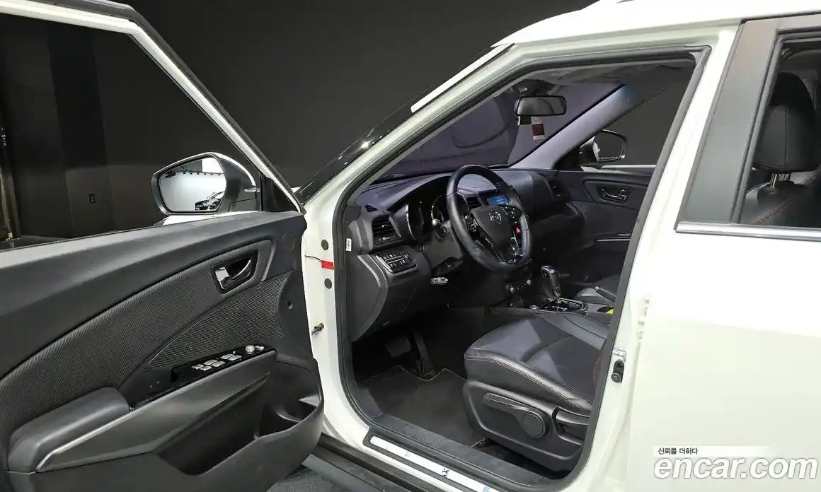 SsangYong TIBOLI 2017 1.6 автомат (гидро), фото 13
